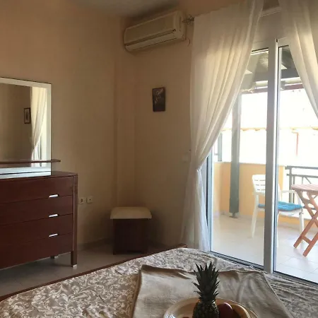 Maisonette With Sea View & Pool Βίλα