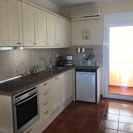Maisonette With Sea View & Pool