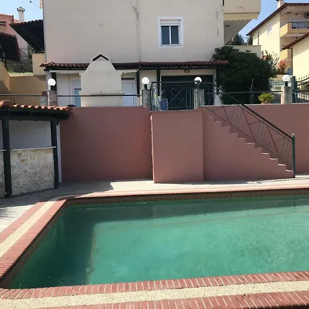 Вилла Maisonette With Sea View & Pool Палиури