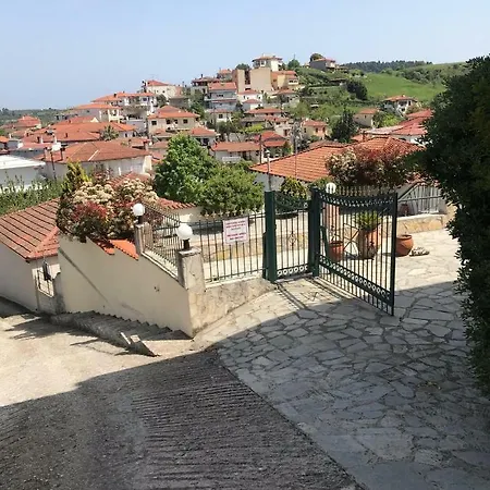 Maisonette With Sea View & Pool Вилла