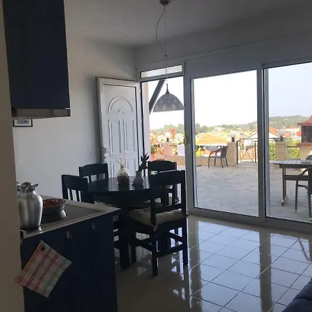 Maisonette With Sea View & Pool Βίλα