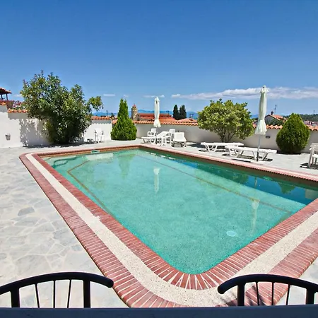 Maisonette With Sea View & Pool