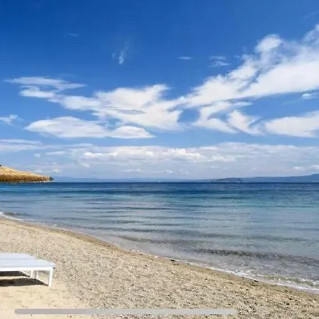 Maisonette With Sea View & Pool
